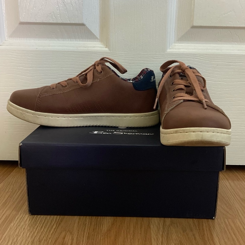 Ben Sherman Size 5 "Hardie" Brown Leather Sneakers